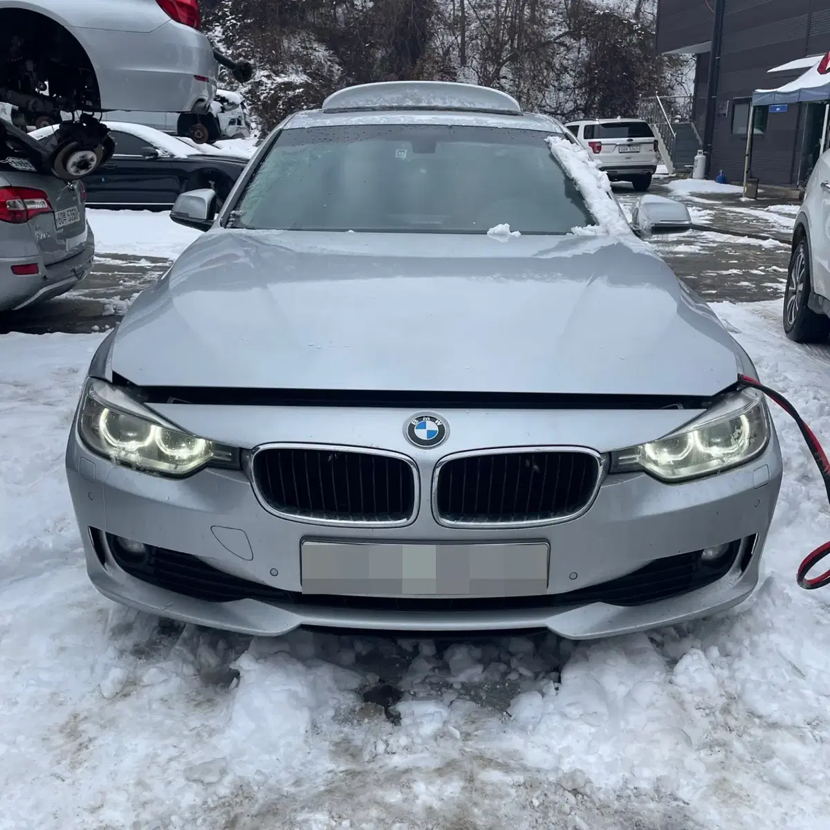 BMW 320D F30 2012년 246952 분해 판매합니다